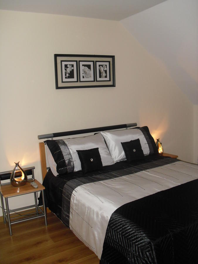On The Rocks B&B Greencastle  Room photo